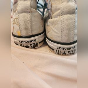 Wonder woman converse
